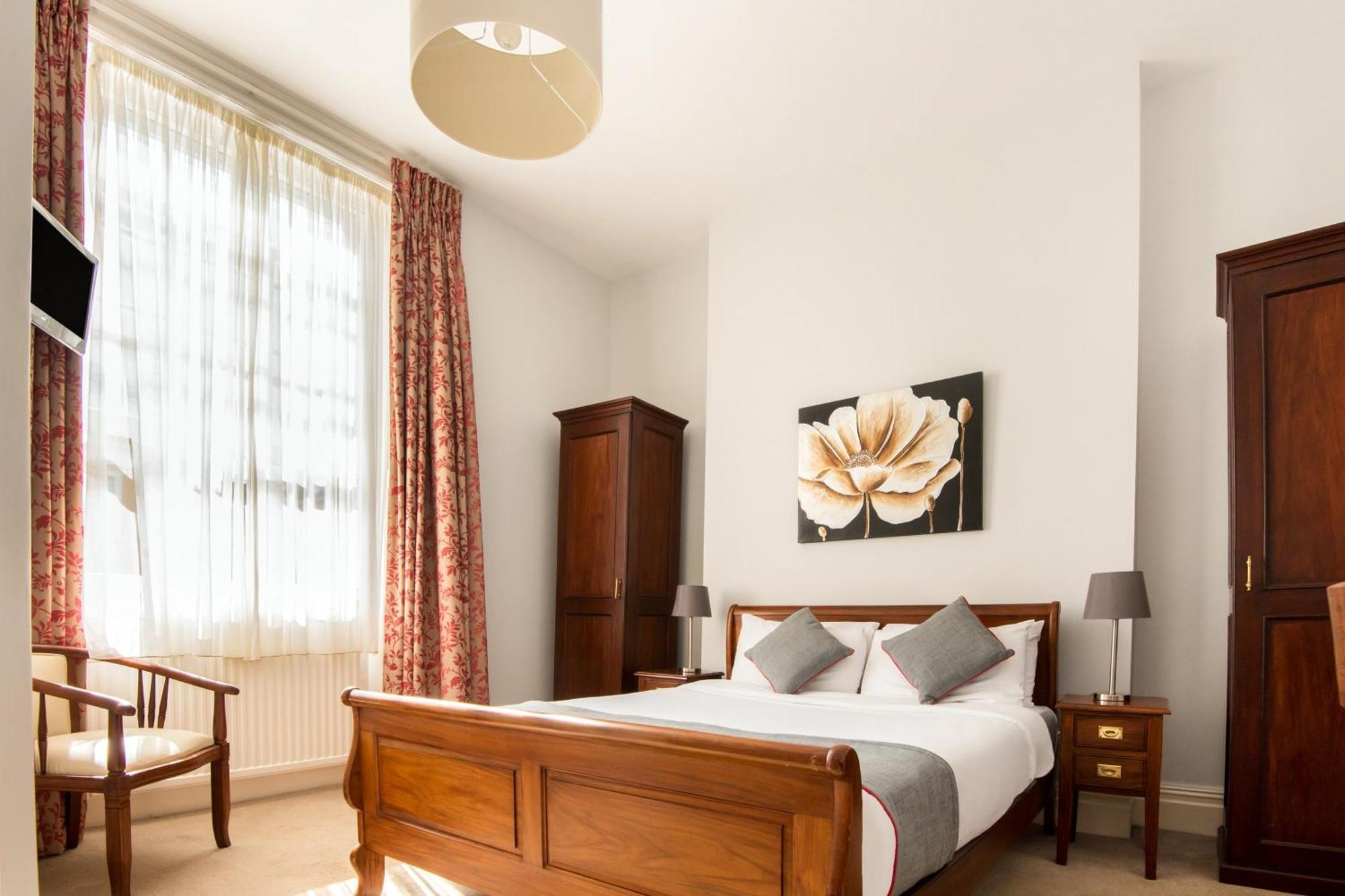 Oyo The Regency, Clifton Bristol Hotel Exterior photo